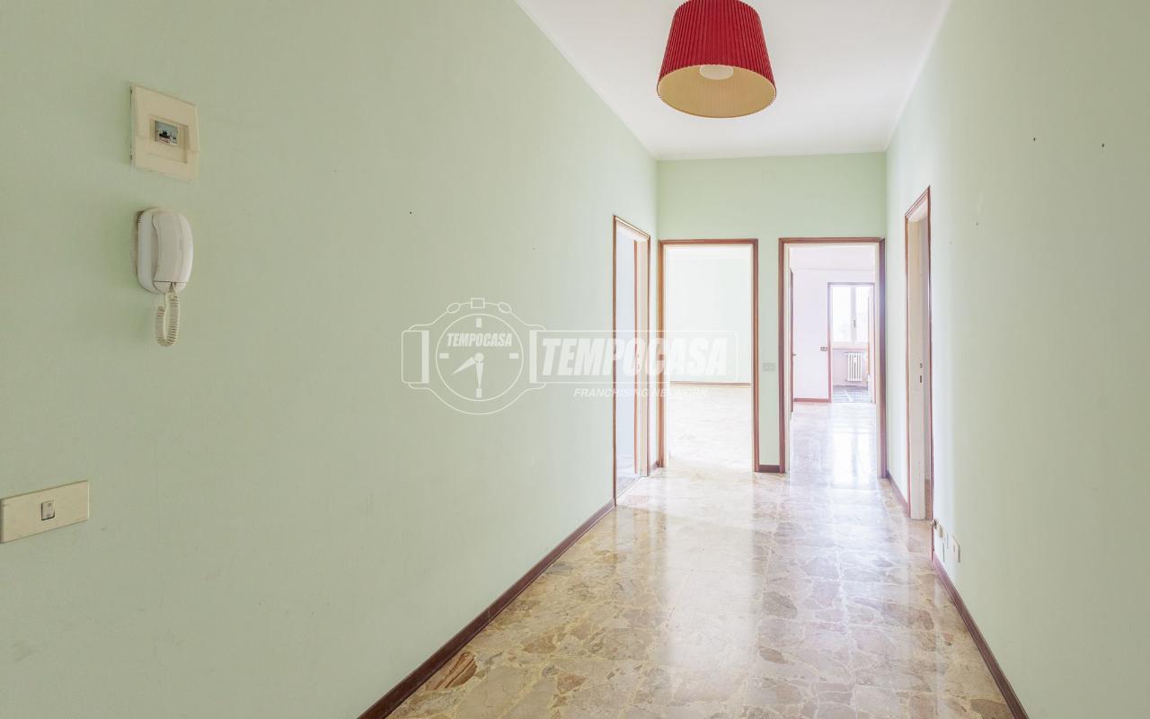 appartamento in vendita a Parma in zona San Lazzaro