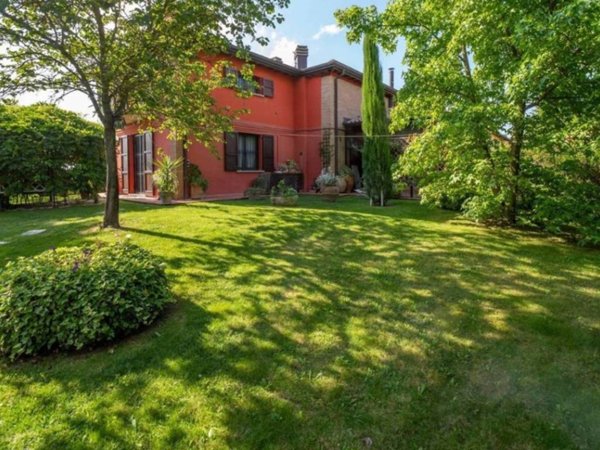 casa indipendente in vendita a Parma in zona Cittadella
