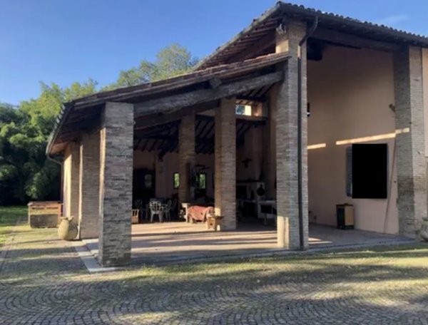 casa indipendente in vendita a Parma
