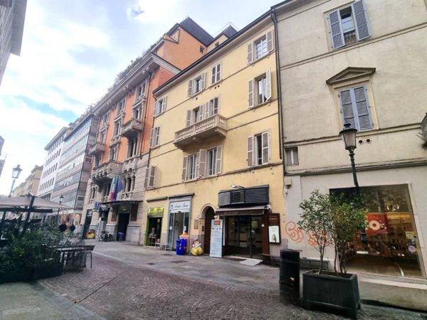 appartamento in vendita a Parma in zona Centro Storico