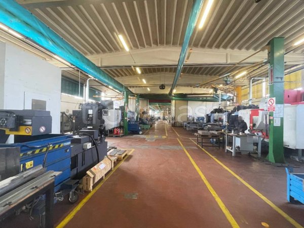 capannone in vendita a Parma in zona San Martino / Paradigna