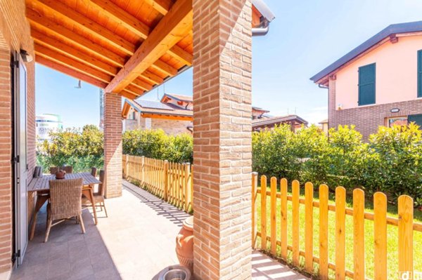casa indipendente in vendita a Parma in zona Panocchia