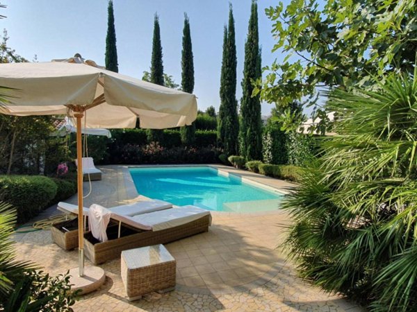 casa indipendente in vendita a Parma in zona Mariano