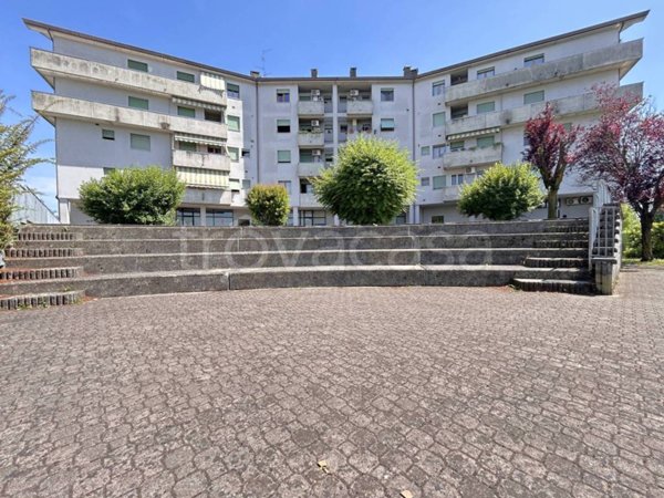 appartamento in vendita a Parma in zona San Martino / Paradigna