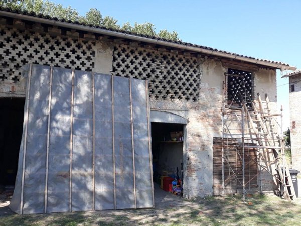 appartamento in vendita a Parma in zona Pedrignano