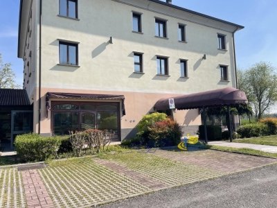 negozio in vendita a Parma