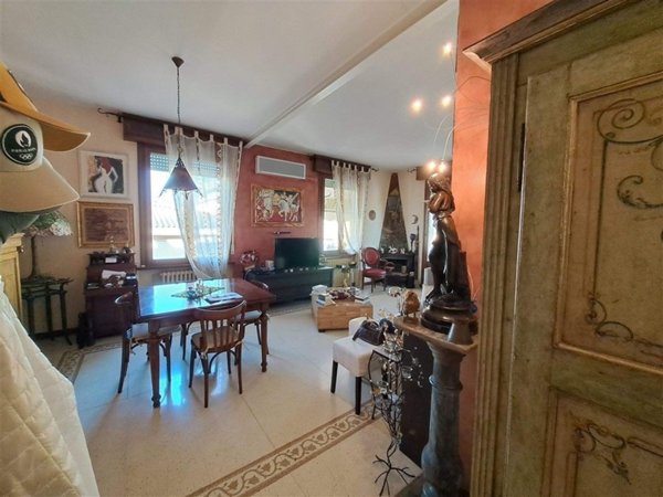 appartamento in vendita a Parma in zona Centro Storico