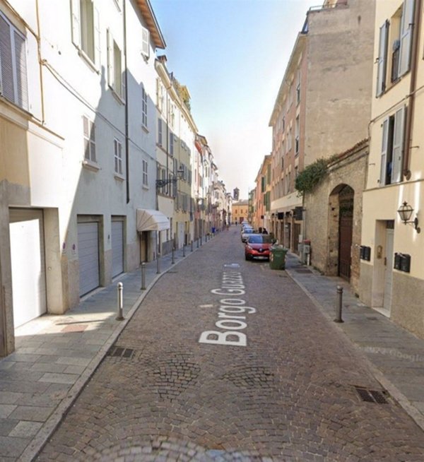 appartamento in vendita a Parma in zona Centro Storico