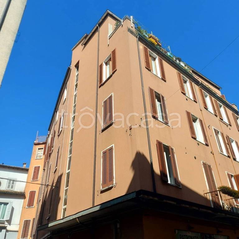 appartamento in vendita a Parma in zona Centro Storico