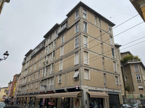 appartamento in vendita a Parma in zona Oltretorrente