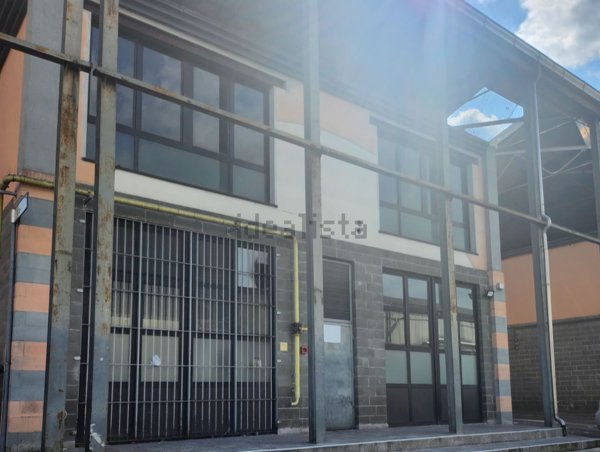 locale di sgombero in vendita a Parma