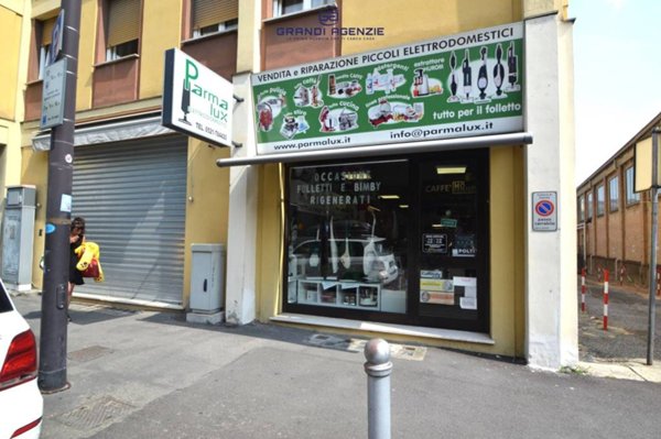 negozio in vendita a Parma in zona Centro Storico