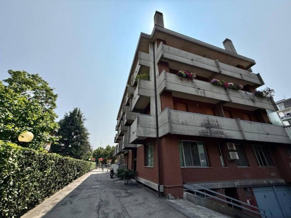 appartamento in vendita a Parma in zona San Lazzaro