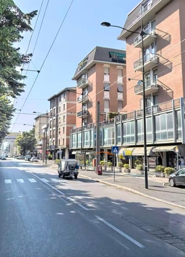 negozio in vendita a Parma in zona San Lazzaro