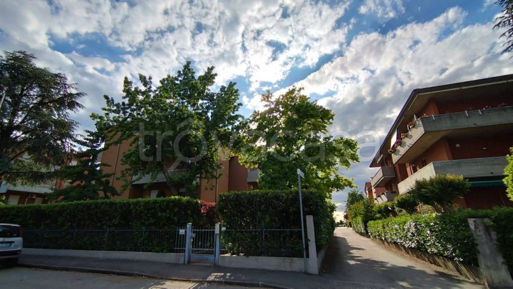 appartamento in vendita a Parma in zona Fognano