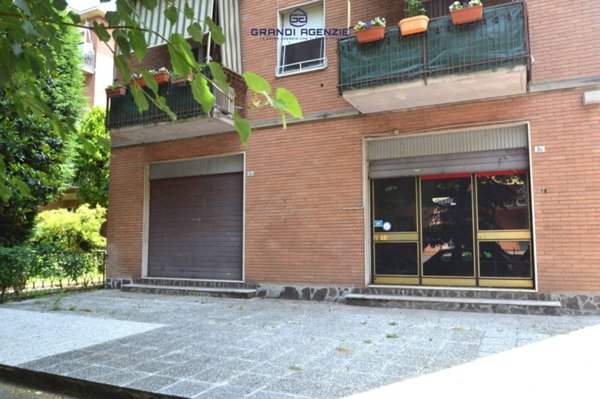 negozio in vendita a Parma in zona Montanara