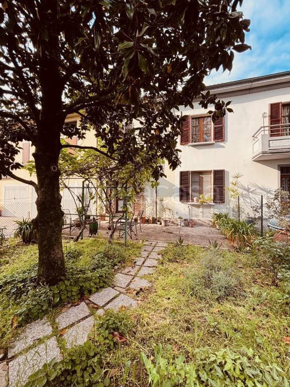 casa indipendente in vendita a Parma in zona Vicofertile