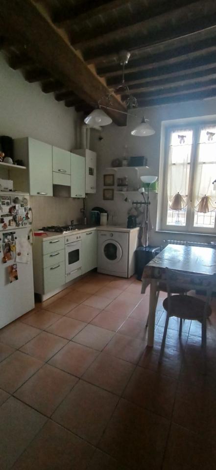 appartamento in vendita a Parma in zona Oltretorrente