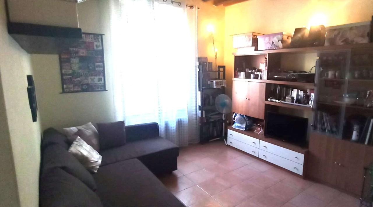 appartamento in vendita a Parma in zona Oltretorrente