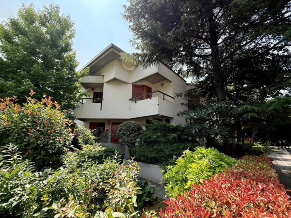casa indipendente in vendita a Parma in zona San Lazzaro
