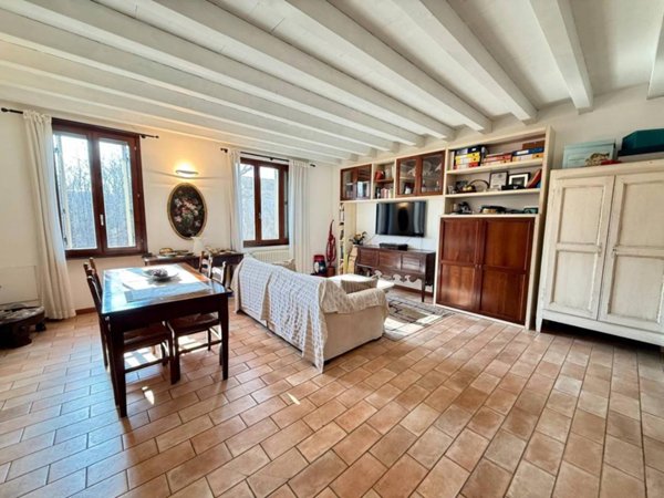 appartamento in vendita a Parma in zona Mariano