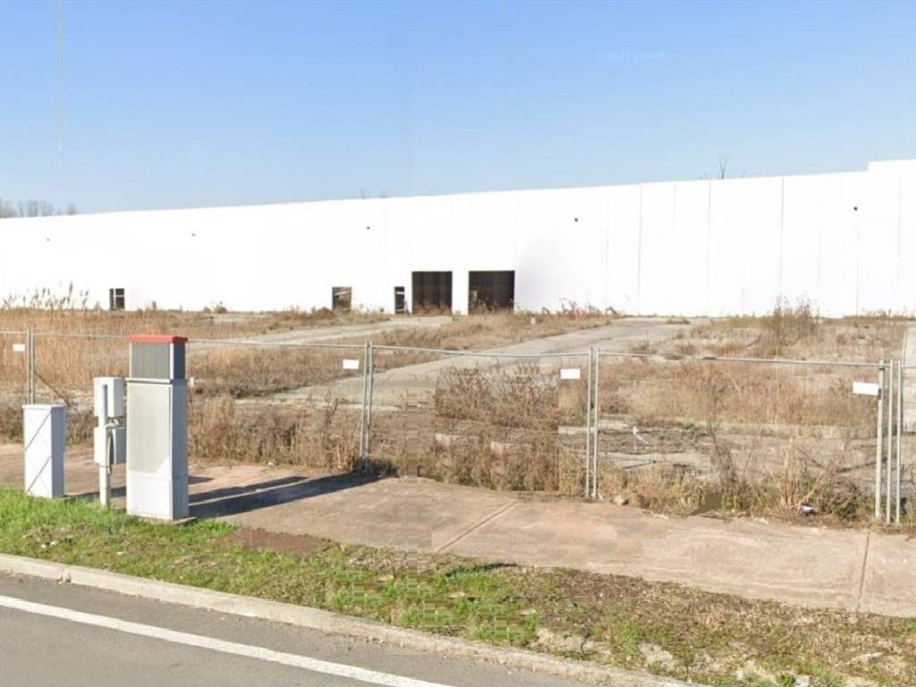 locale commerciale in vendita a Parma in zona San Prospero