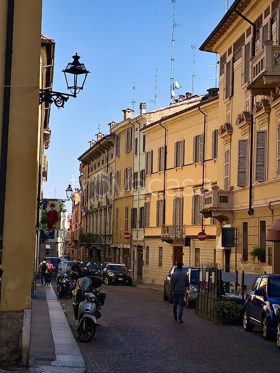 appartamento in vendita a Parma in zona Centro Storico