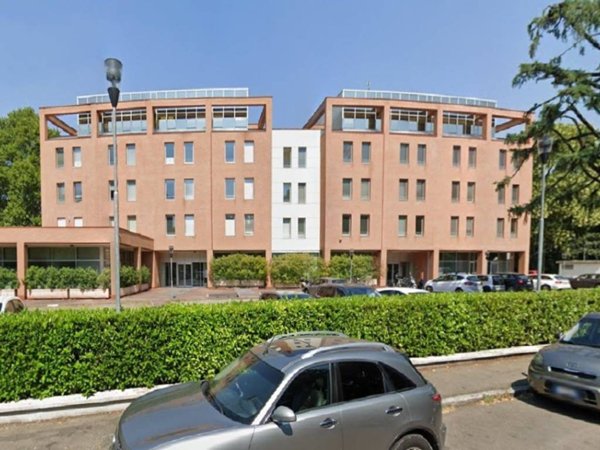 ufficio in vendita a Parma in zona Montanara