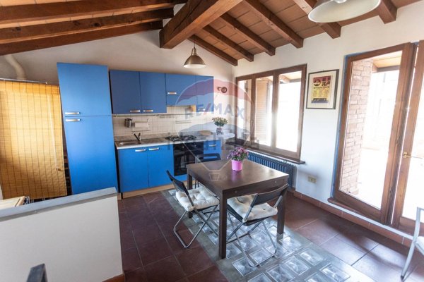 appartamento in vendita a Parma in zona Centro Storico