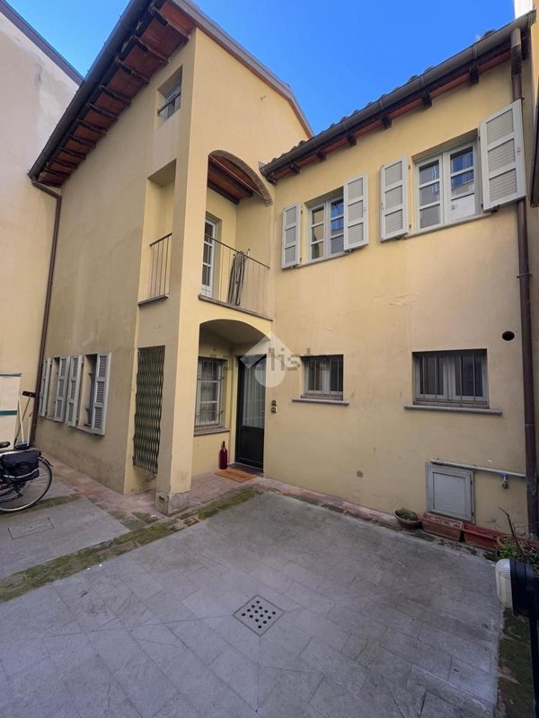 appartamento in vendita a Parma in zona Centro Storico