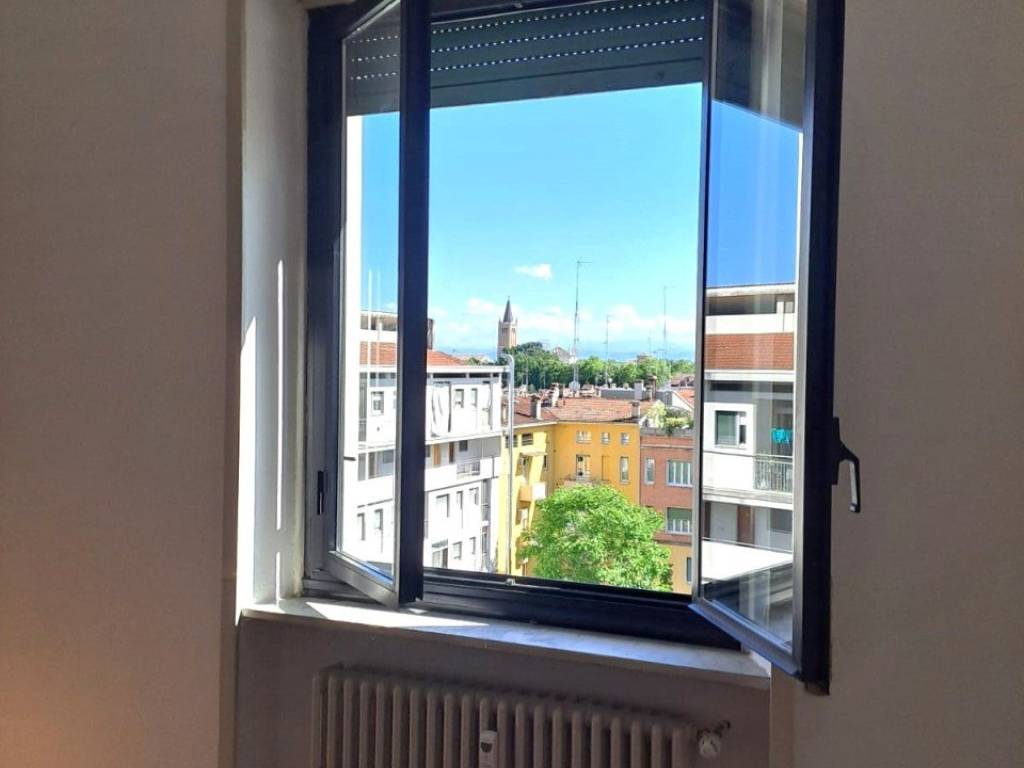 appartamento in vendita a Parma in zona Centro Storico