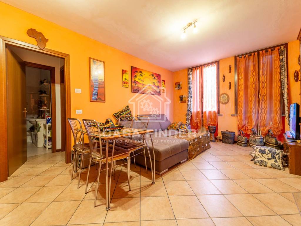 appartamento in vendita a Parma in zona San Martino / Paradigna