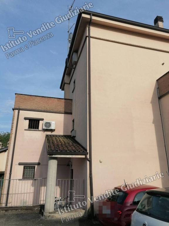 appartamento in vendita a Parma in zona Montanara