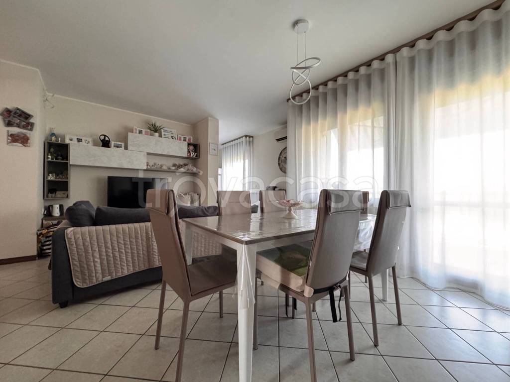 appartamento in vendita a Parma in zona San Lazzaro