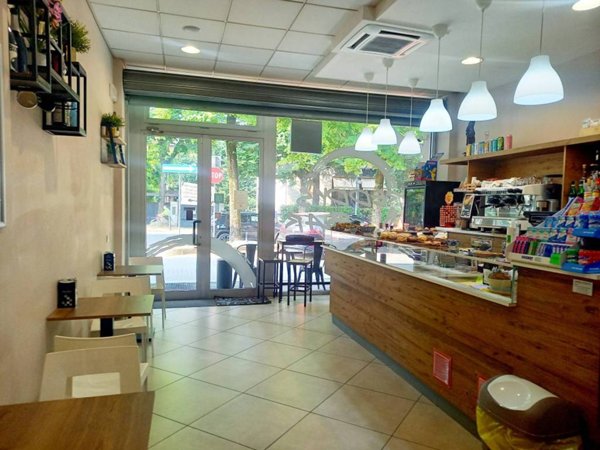 negozio in vendita a Parma in zona Cittadella