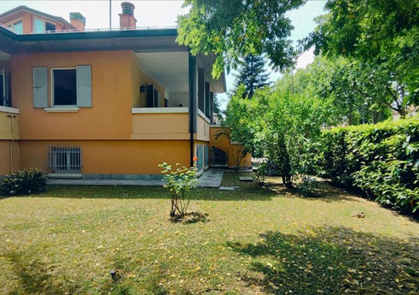 casa indipendente in vendita a Parma in zona Cittadella