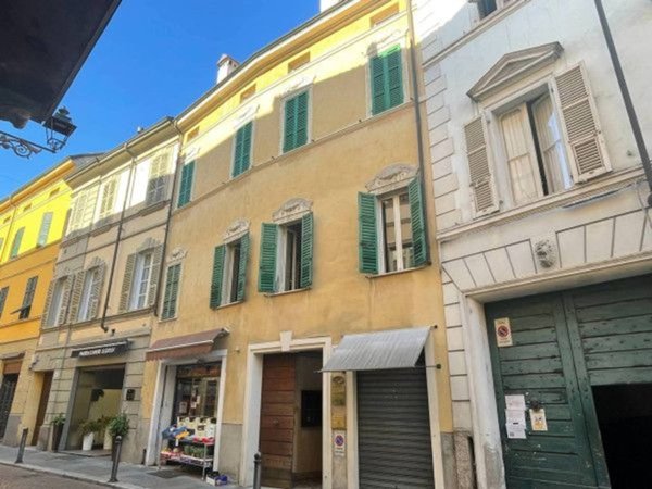 appartamento in vendita a Parma in zona Centro Storico