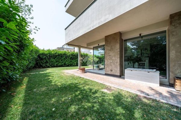 appartamento in vendita a Parma in zona Cittadella