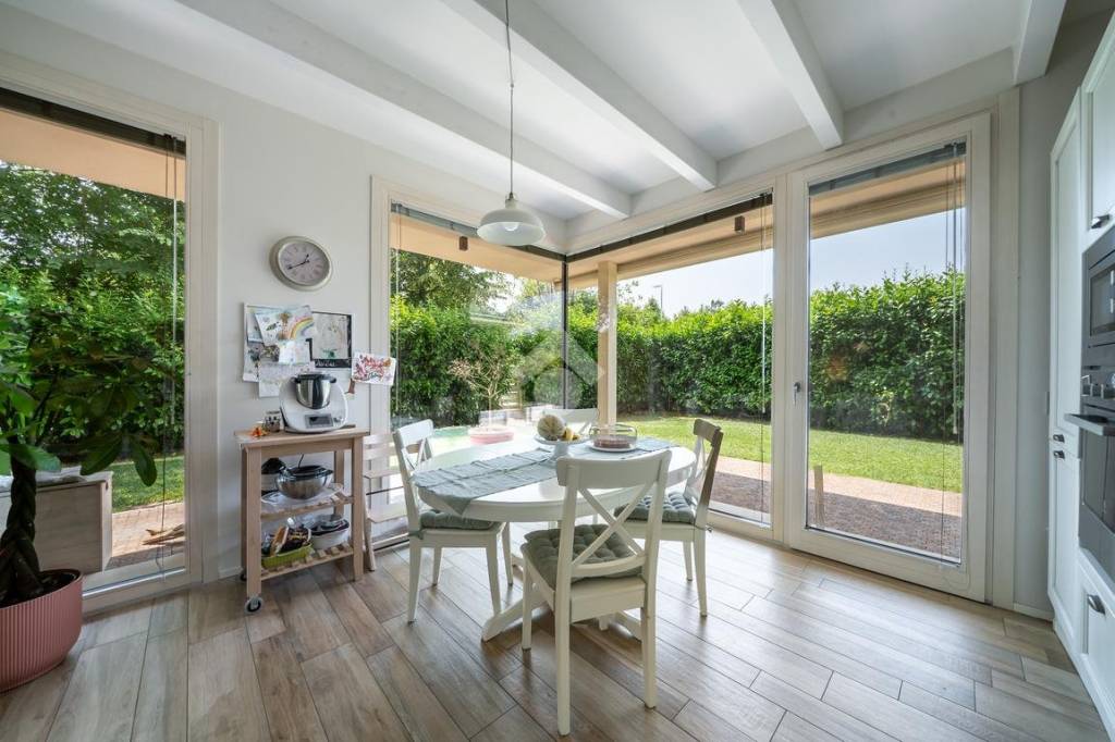 appartamento in vendita a Parma in zona Centro Storico