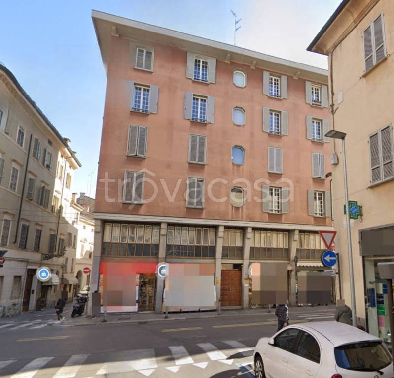 appartamento in vendita a Parma in zona Centro Storico