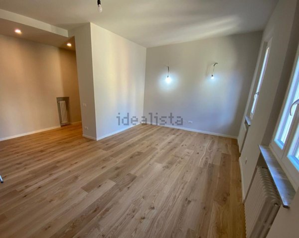 appartamento in vendita a Parma in zona Oltretorrente