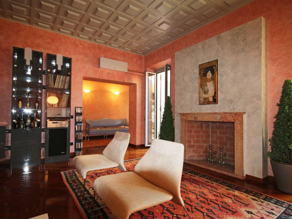 appartamento in vendita a Parma in zona Centro Storico