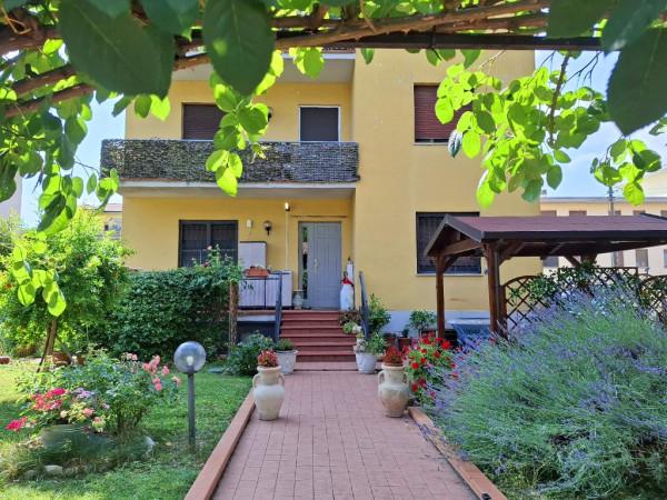 appartamento in vendita a Parma in zona Carignano