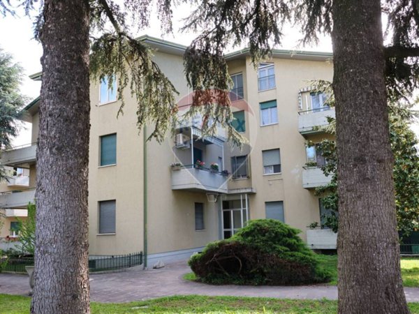 appartamento in vendita a Parma in zona Montanara