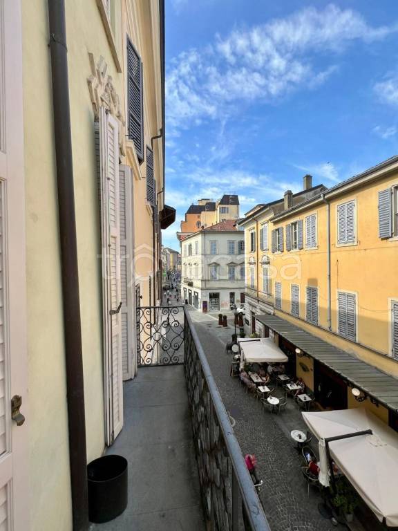 appartamento in vendita a Parma in zona Centro Storico
