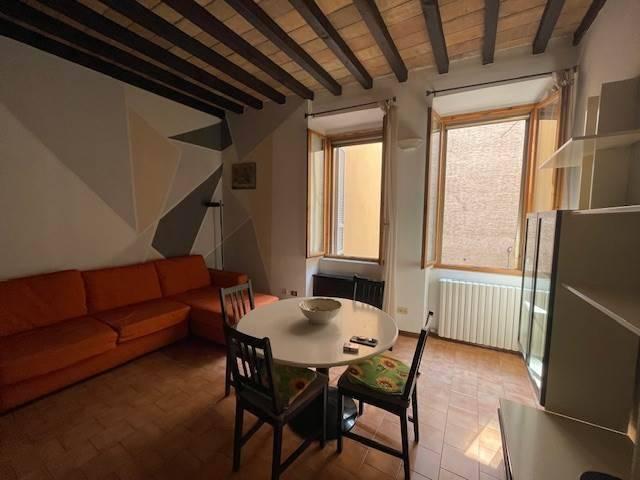 appartamento in vendita a Parma in zona Centro Storico