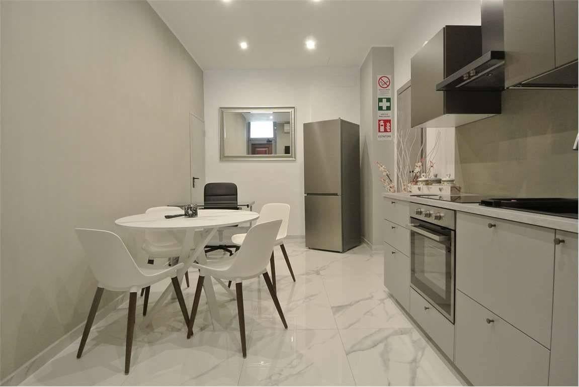 appartamento in vendita a Parma in zona Cittadella
