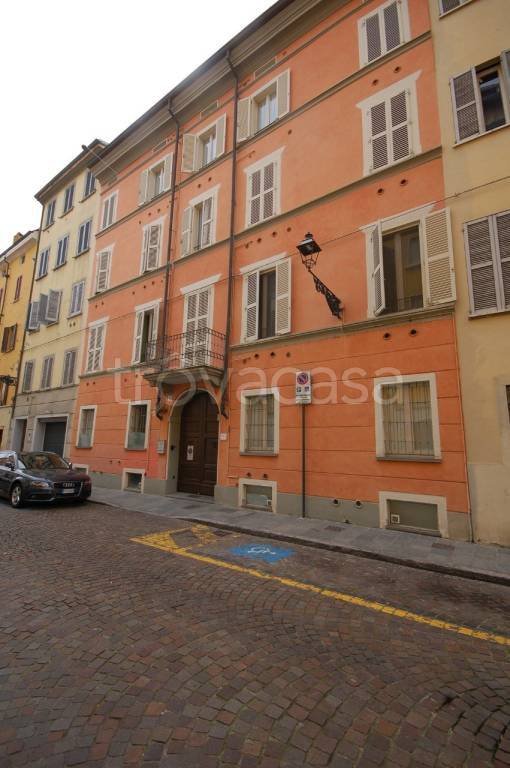 appartamento in vendita a Parma in zona Centro Storico