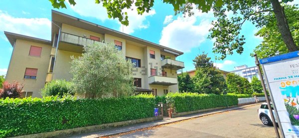 appartamento in vendita a Parma in zona Lubiana