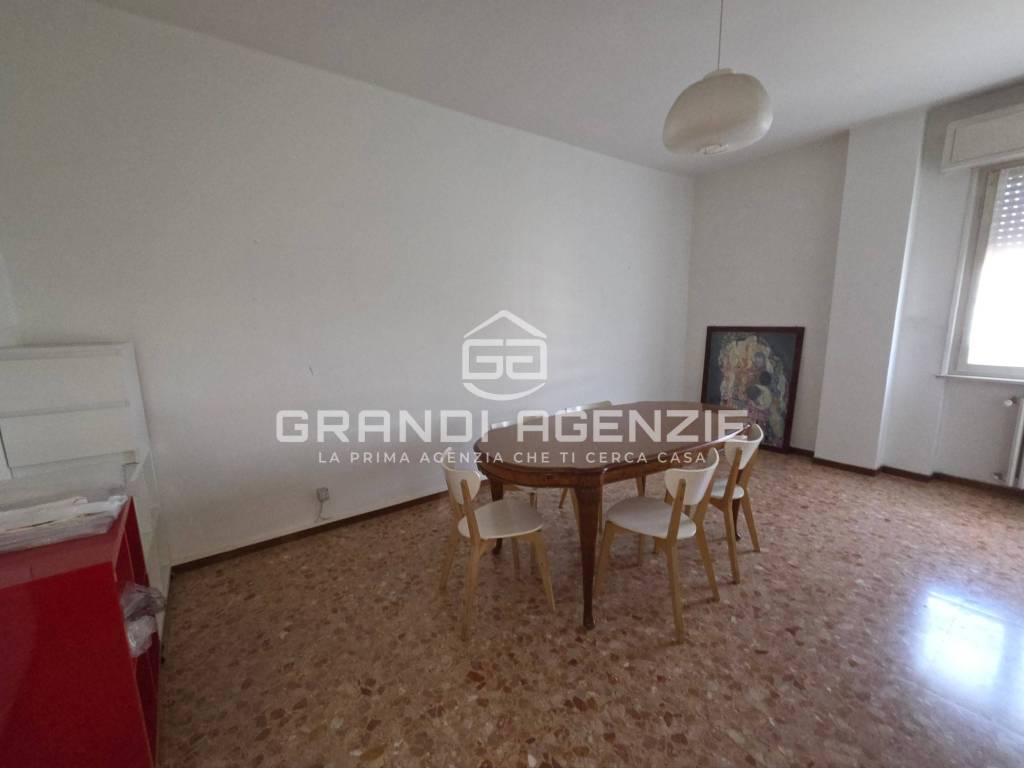 appartamento in vendita a Parma in zona Montanara